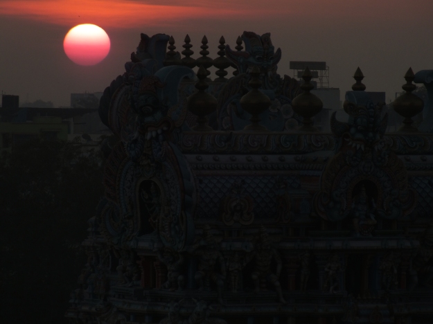 Lever de soleil sur le Sri Meenakshi Temple